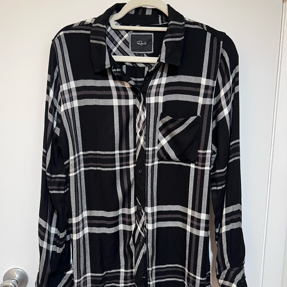Rails, black and white flannel plaid button down, size large